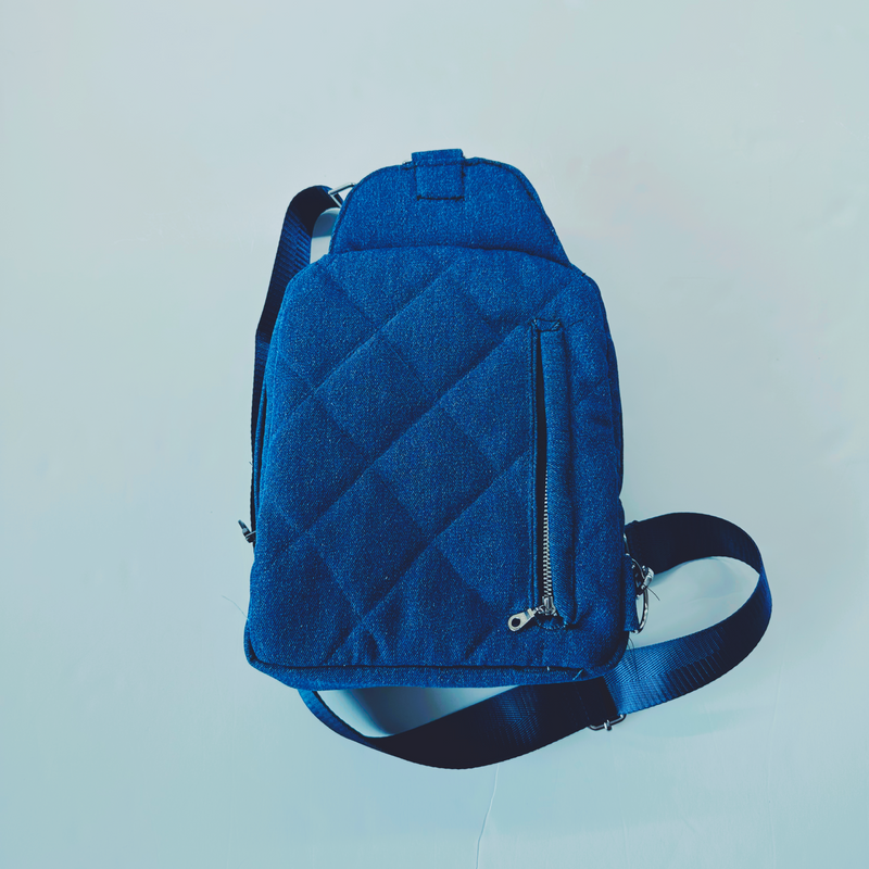 Black Queen Sling bag - Preorder